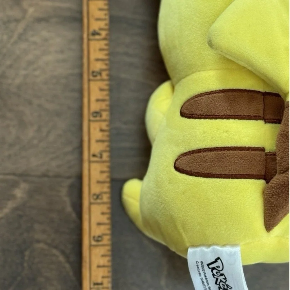 Nintendo Pokémon 2020 Pikachu  8
